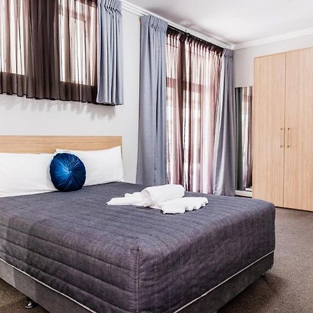 Lakes And Ocean Hotel Форстер Экстерьер фото
